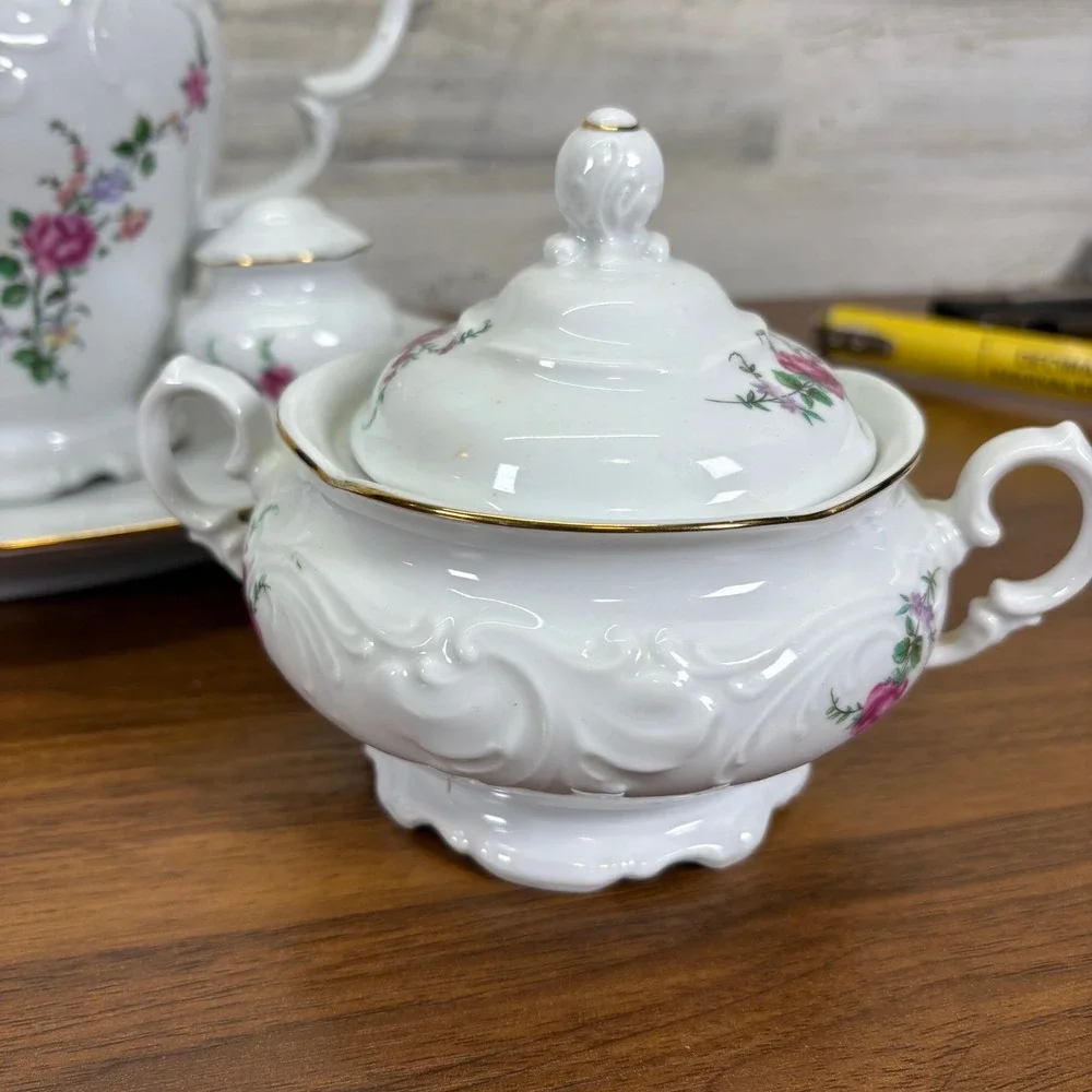 Royal Kent Collection Poland Pitcher Salt Pepper Shaker,‎ Soup Tureen Platter